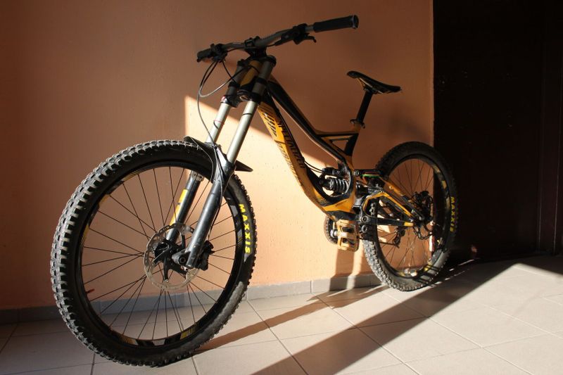 SPECIALIZED Demo 8.1 FSR, r.v. 2011, 26“, velikost M