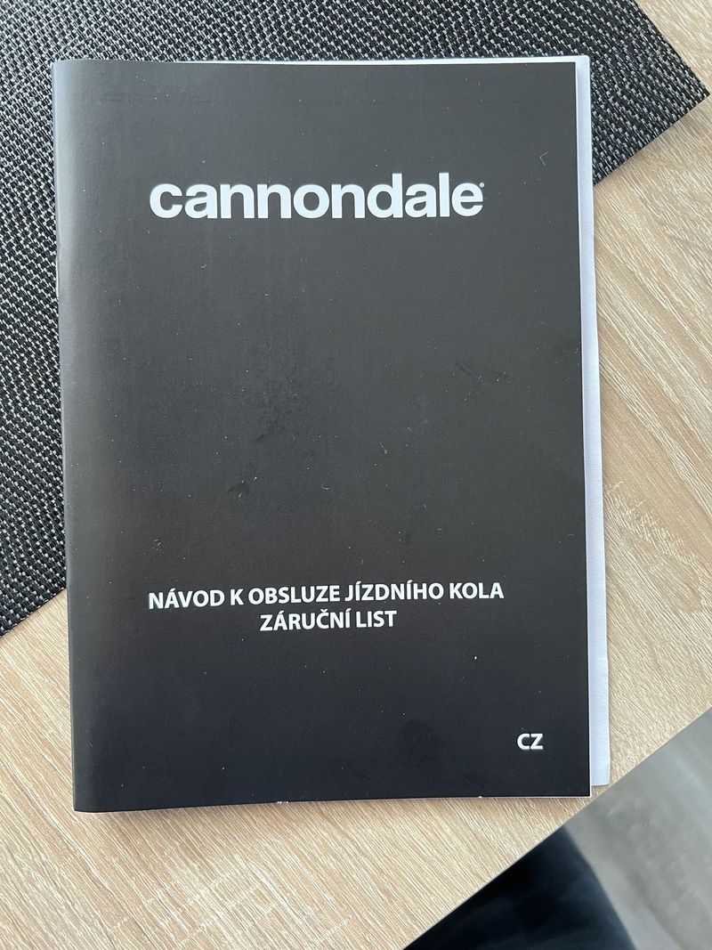 Prodám zánovní horské kolo Cannondale Scalpel HT Carbon black 2025 včetně dokladu a zarucniho listu