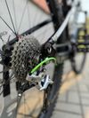 Scott Genius 740 (2013) – trailové kolo s upgrady Shimano XTR a karbonovými řídítky