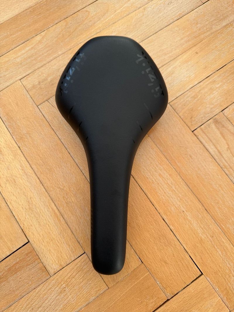 Fizik Antares R5 275/140 mm