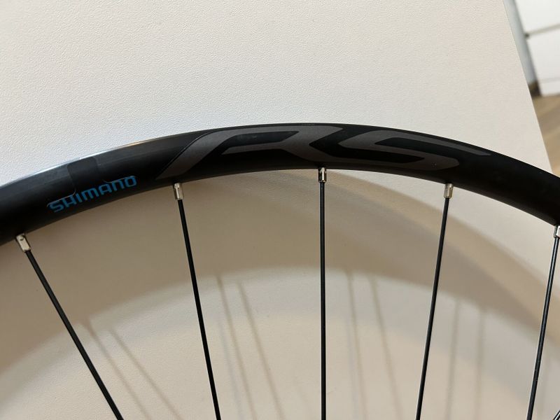 Zapletená kola Shimano 