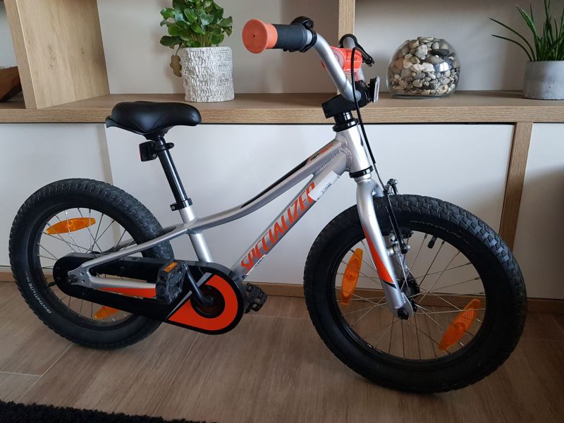 Perfektní dětské kolo Specialized Riprock, vel. 16