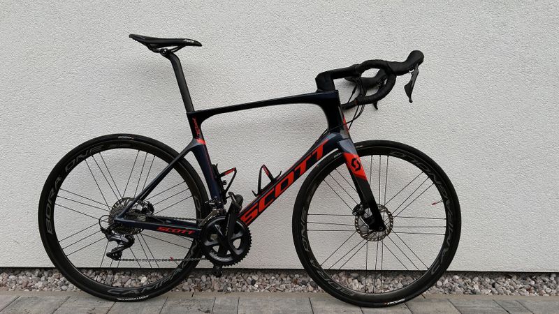 Scott Foil 20 Disc 2018, velikost 58 (XL), karbonová kola Bora ONE, Ultegra