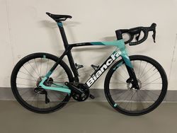 Prodám krásné Bianchi Oltre XR4 Ultegra Di2 vel. 57