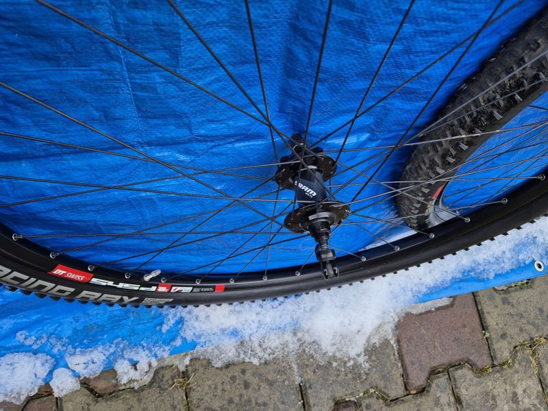 kompletní kola DT SWISS + pláště schwalbe