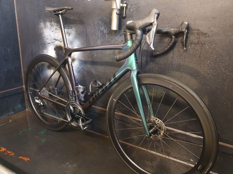 Giant TCR Advanced Pro, Dura Ace Di2, velikost ML