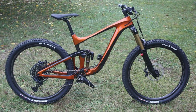 GIANT Reign Advanced Pro 29 1 – závodní enduro s karbonovým rámem – NOVÉ