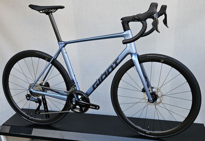 GIANT TCR Advanced Pro 1 Di2 2024/2025 – závodní karbonová silnička - NOVÁ