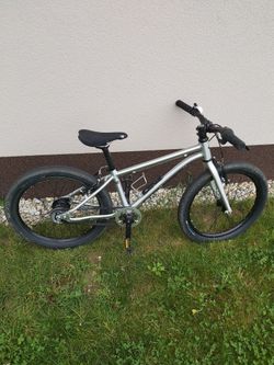 Dětské kolo Early Rider Belter 20