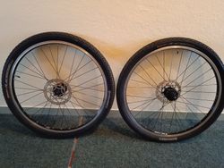 Zapletená kola 26" Bontrager Maverick