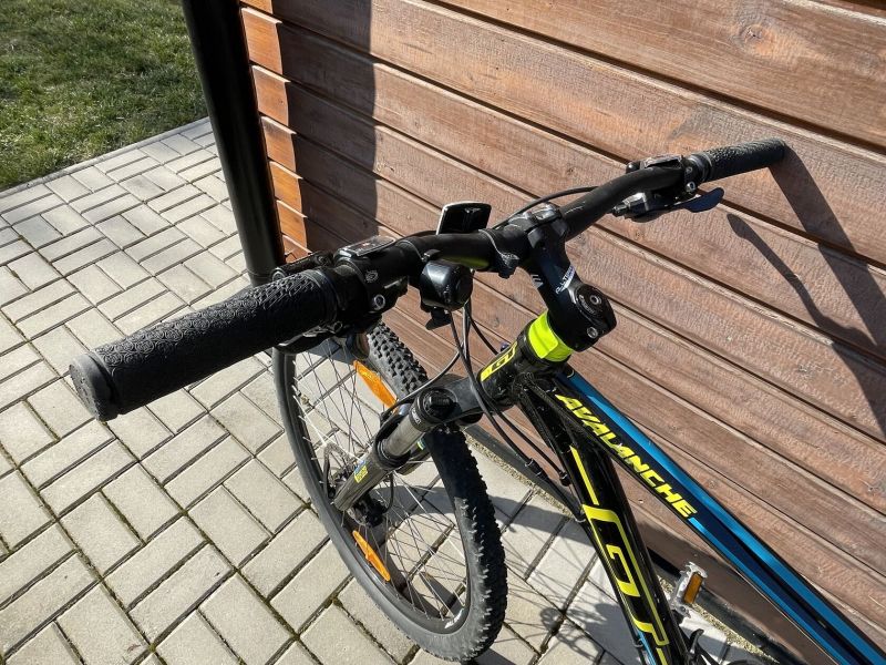 Horské kolo GT Avalanche Comp 27,5'', velikost M