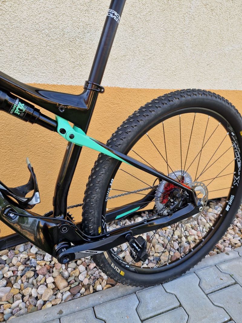 Prodám celoodpružené karbonové MTB kolo ORBEA OIZ 29"