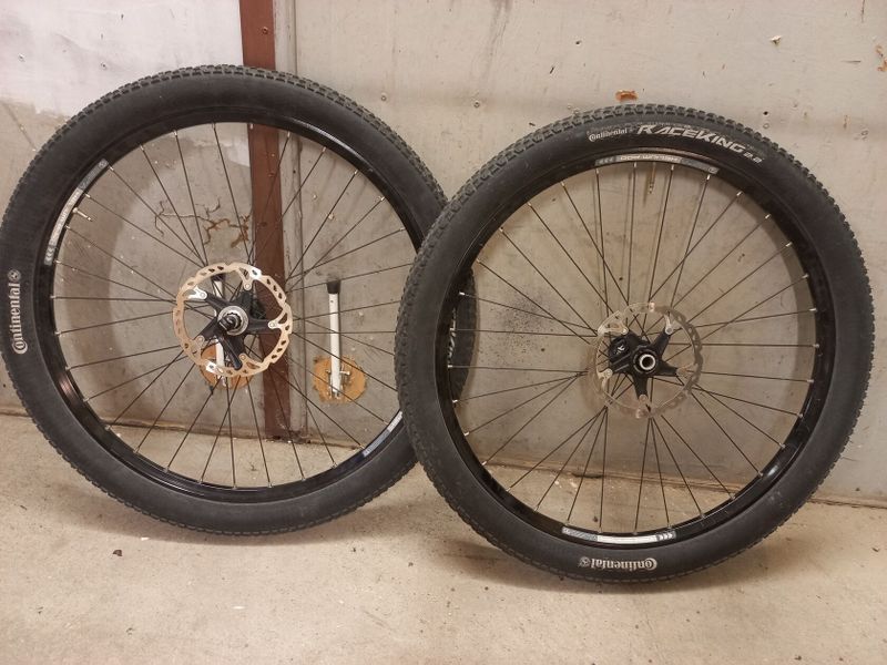 Zapletená kola 26" Deore XT