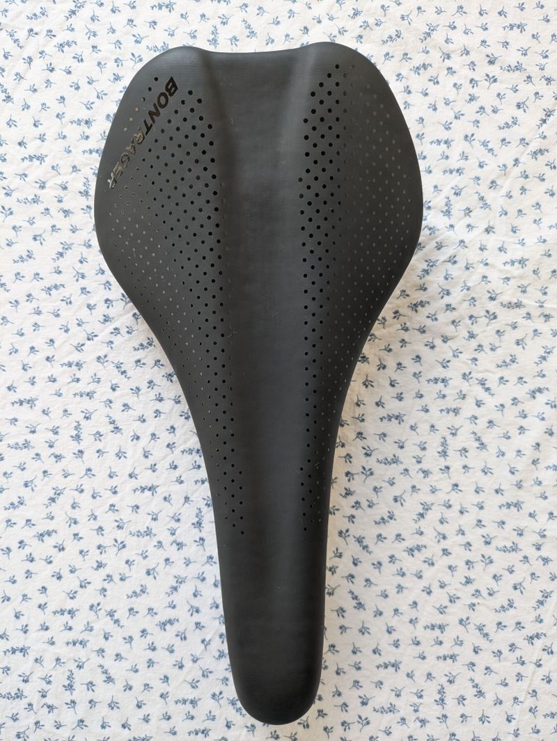 Bontrager Arvada, austenitové ližiny, šířka 138 mm