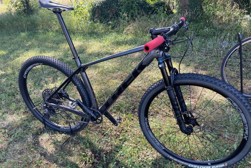 TREK PROCALIBER 9.8 - Rok výroby 2022 / v roce 2024 nejetý