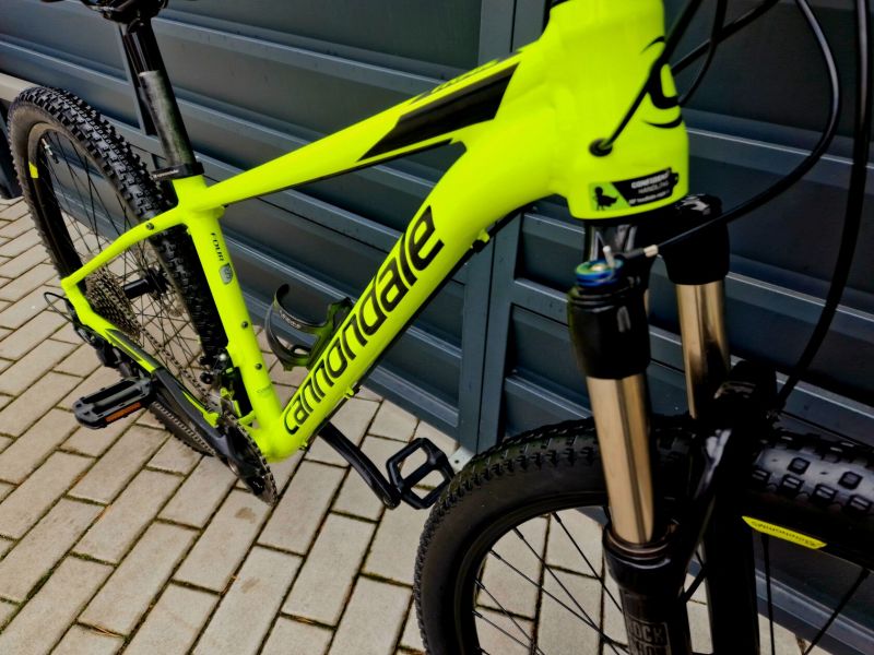 (20)Horské hliníkové kolo Cannondale 27,5" Kotoučové brzdy