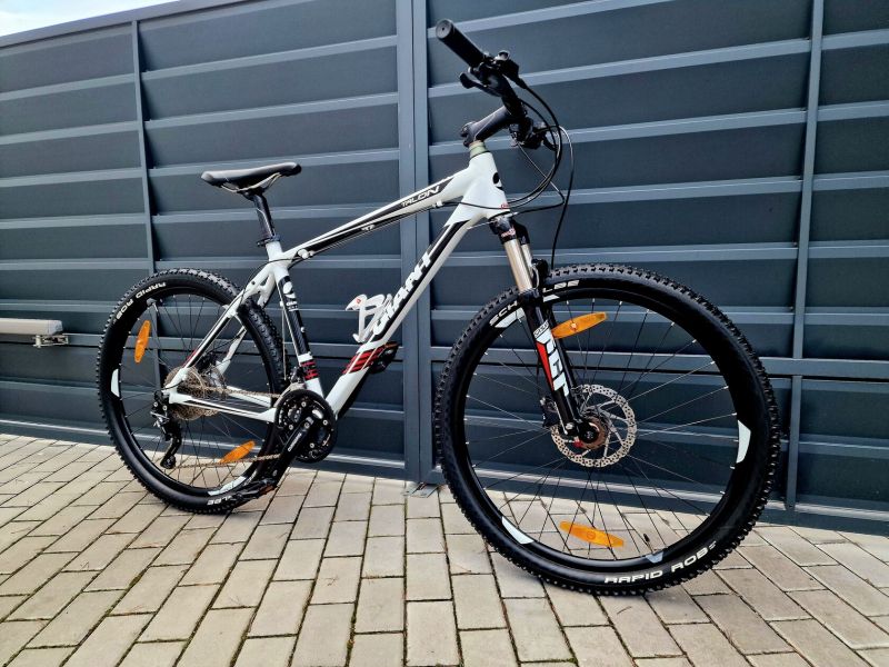 (26)Horské hliníkové kolo Giant 27,5" Air Kotoučové brzdy 