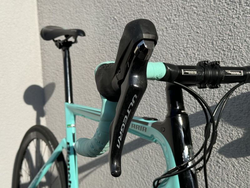 Bianchi Aria E-road na Ultegře v perfektní stavu, nevyužité