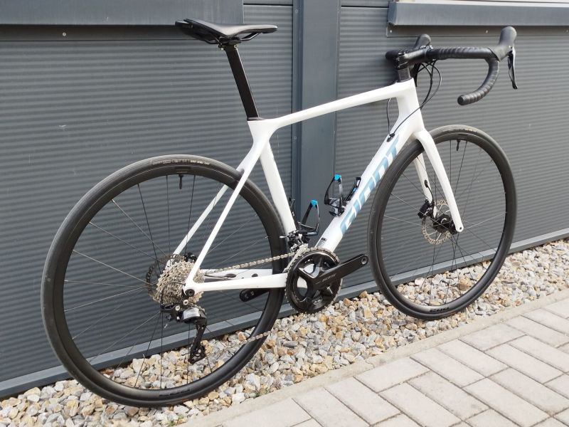 GIANT TCR advanced disc M/L. rezervace do 1.3.