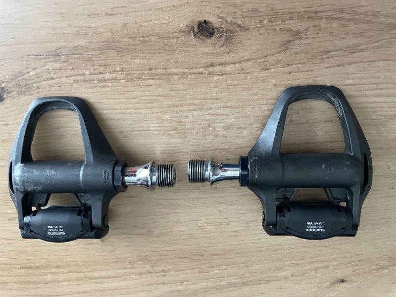 Pedály Shimano Ultegra PD-R8000 E1 o 4mm delší osa