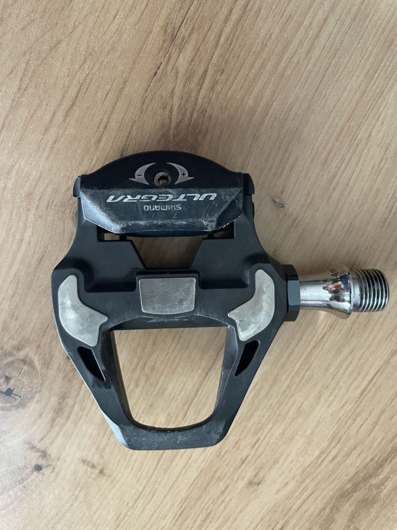 Pedály Shimano Ultegra PD-R8000 E1 o 4mm delší osa