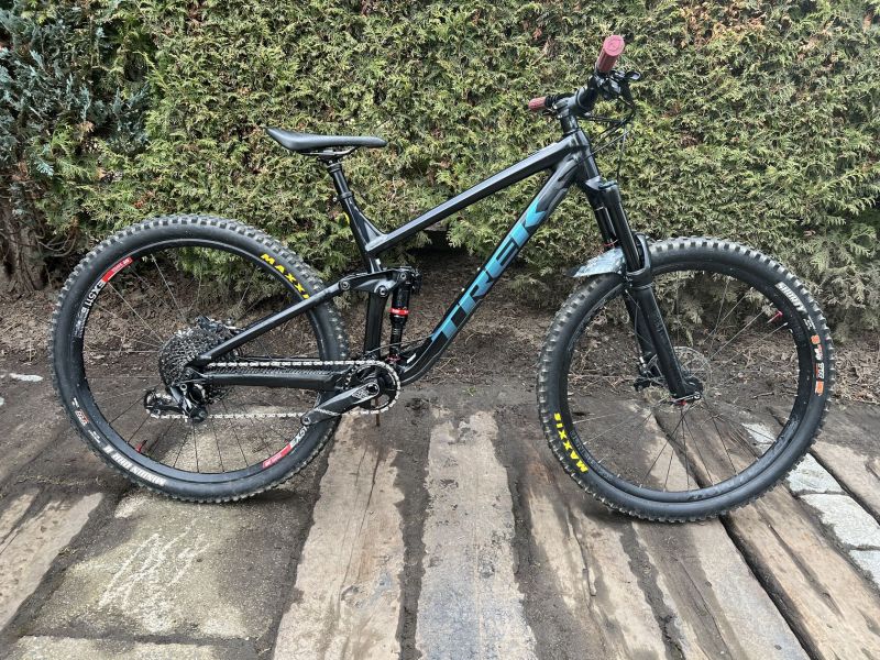 Trek Slash 8