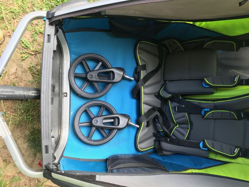 Thule Chariot Sport 2 + příslušenství