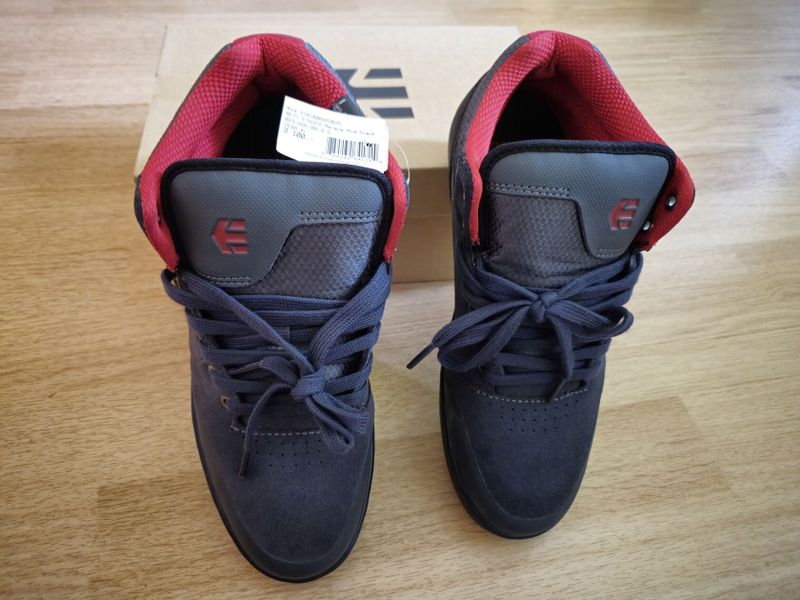 Etnies Marana Mid Crank šedo-červené / EU 42 (27,5cm).