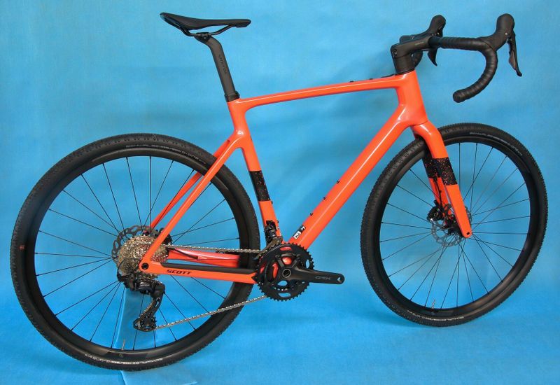 SCOTT Addict Gravel 2023/2024 - atraktivní karbonový gravel bike – NOVÝ