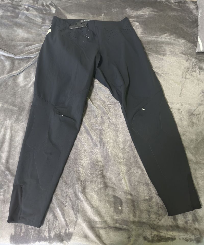 Trailové kalhoty Specialized Gravity Pant