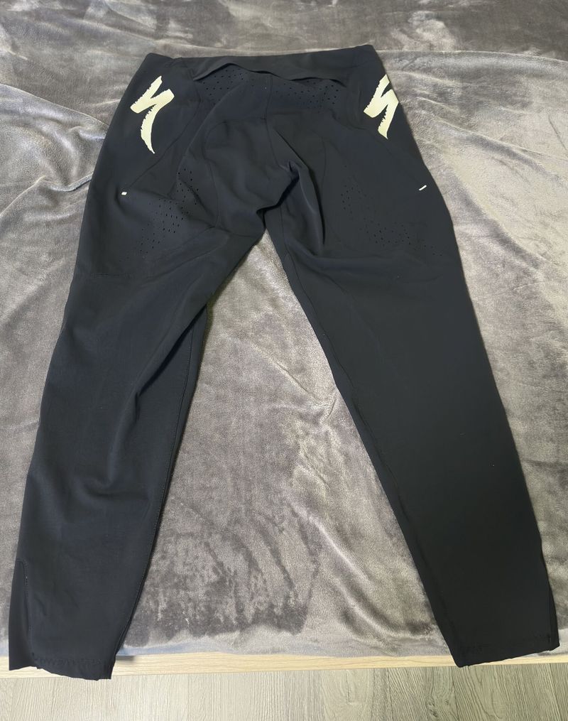 Trailové kalhoty Specialized Gravity Pant