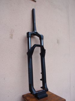 Nová vidlice Rock Shox 35 Silver TK 29"