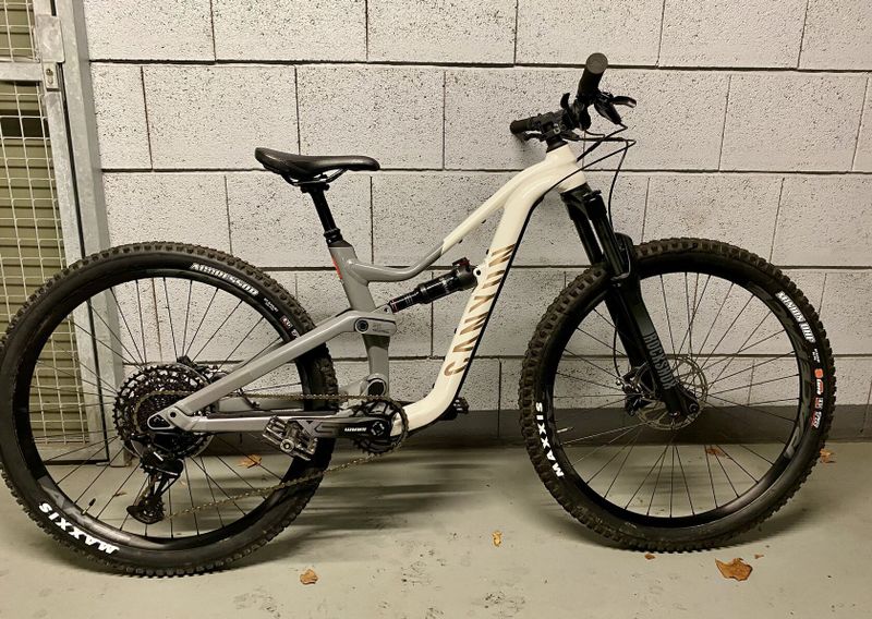 Canyon Spectral Young Hero rám 2XS