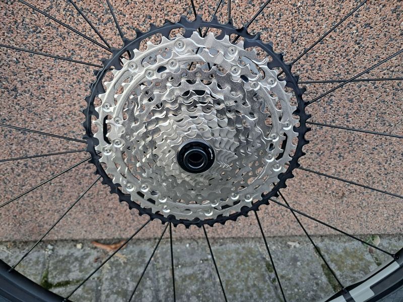 Zapletená kola Shimano MT500 Nová 