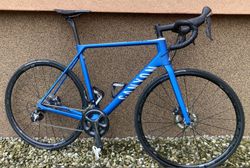 Canyon Ultimate CF SL Disc 8.0