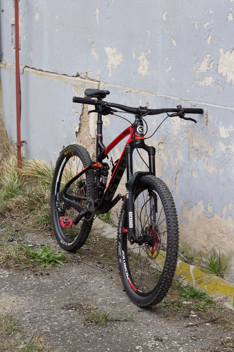 Prodám enduro Kellys Eraser Carbon