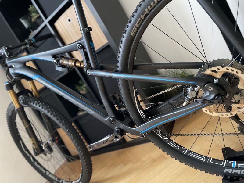 Merida Ninety-Six 9.9000 / vel.M / XTR Di2 / 10kg