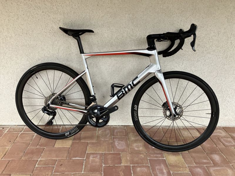 BMC Roadmachine 01 (size 56)