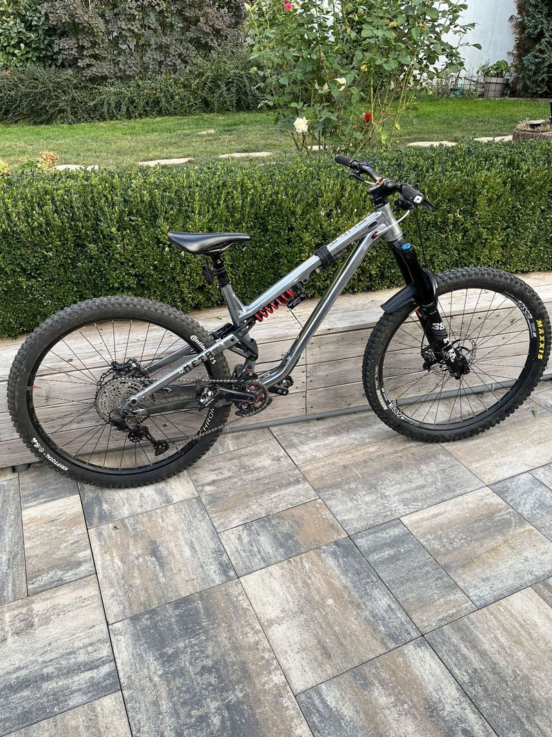 Commencal meta