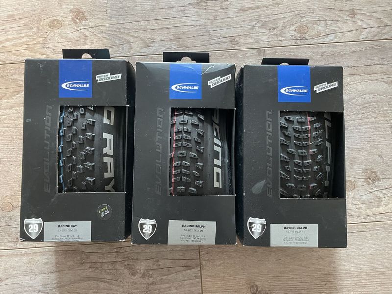 NOVÉ bezduš pláště 29" 2ks Schwalbe Racing Ralph Addix speed / 1ks Racing Ray Addix speedgrip