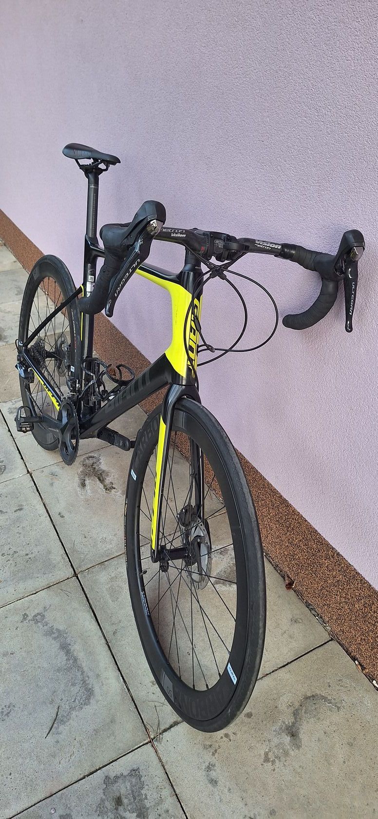 Prodám silniční karbonové kolo Giant Defy