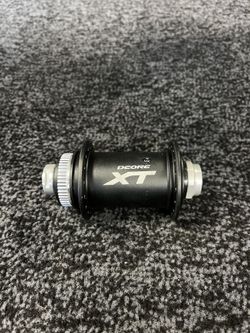 Přední náboj Shimano XT HB-M788