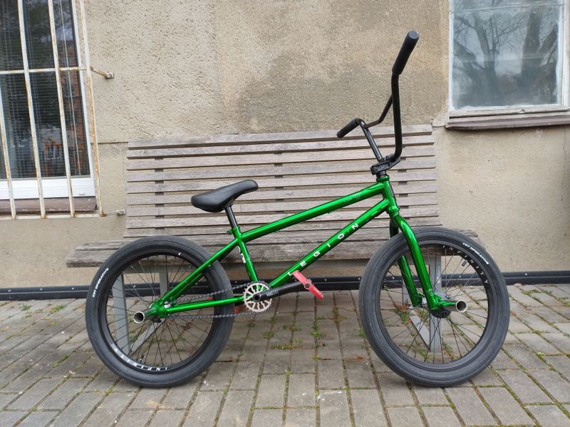 BMX kolo MONGOOSE Legion L100 21" 2023