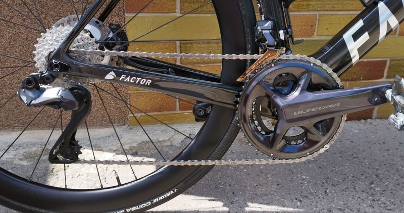 Prodám Factor Ostro w.a.m. + osazení Ultegra R8170 Di2- 12