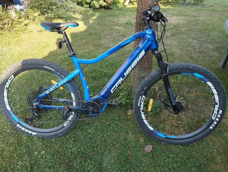  Crussis-e Atland 9.7 vel. 18" na cca. 170-180 cm, vzduchová vidlice Rockshox FS 