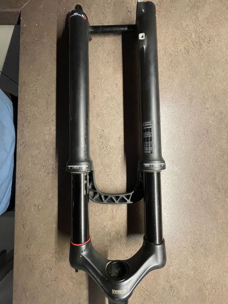 Rock shox yari 130 mm/29 boost