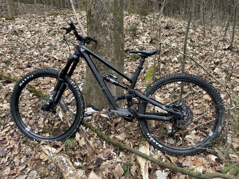 YT CAPRA 2022