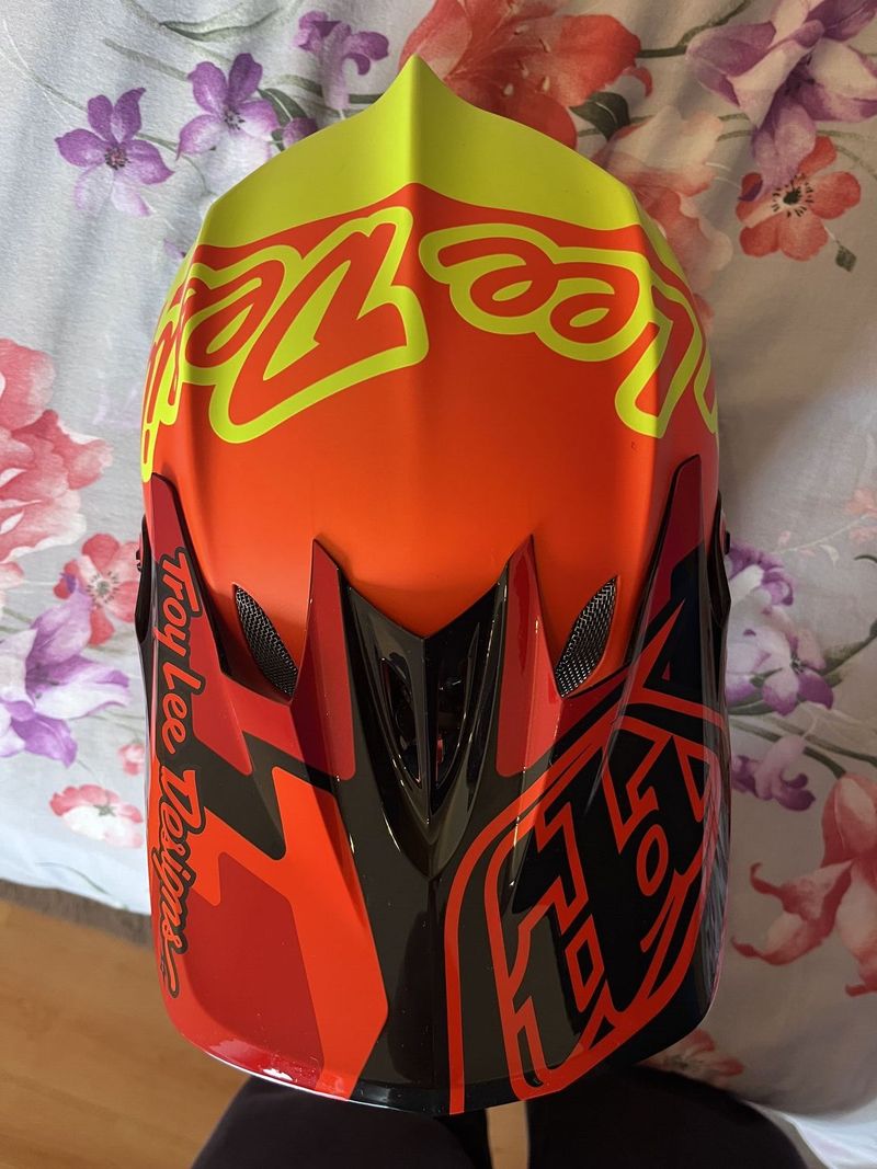 Helma Troy Lee Designs D3