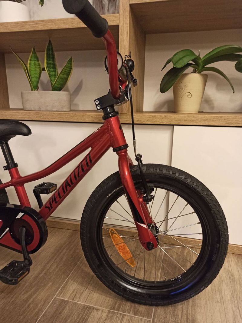 Perfektní dětské kolo Specialized Riprock, vel. 16