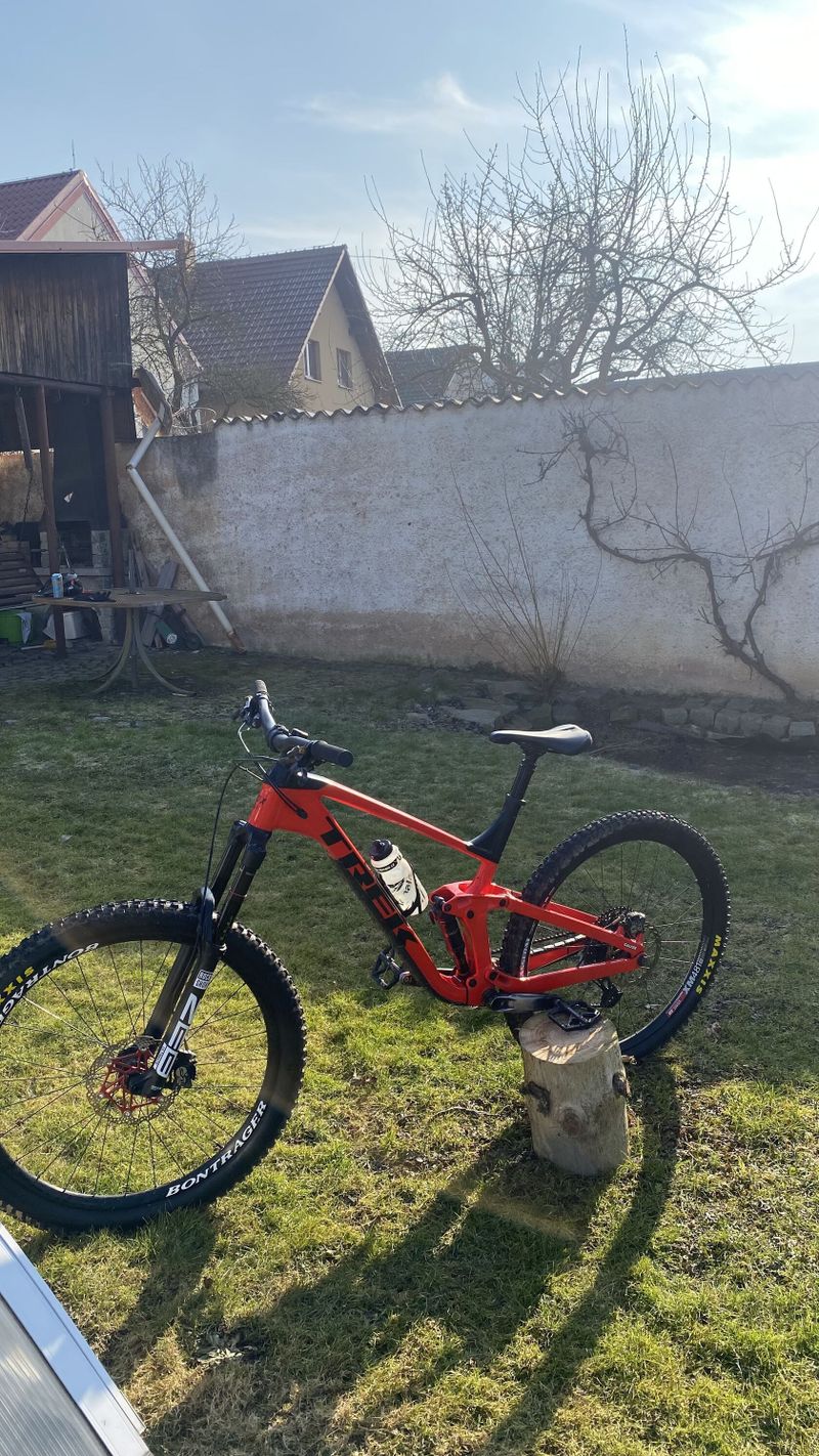 Trek slash 7 